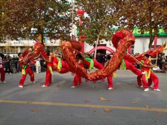 简阳舞狮庆典 ​春节舞龙的原因和舞狮的动作
