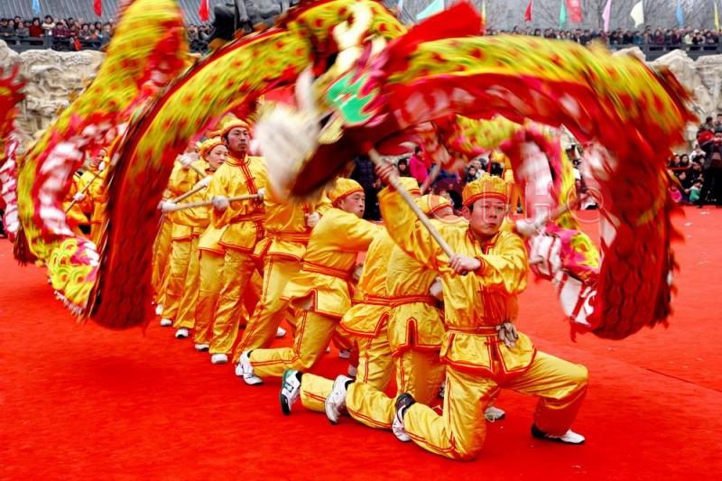 成都舞龙舞狮社团讲述舞狮的经典动作