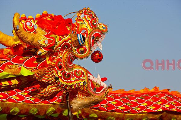 都江堰开业庆典 ​舞龙舞狮的现实中精彩表演